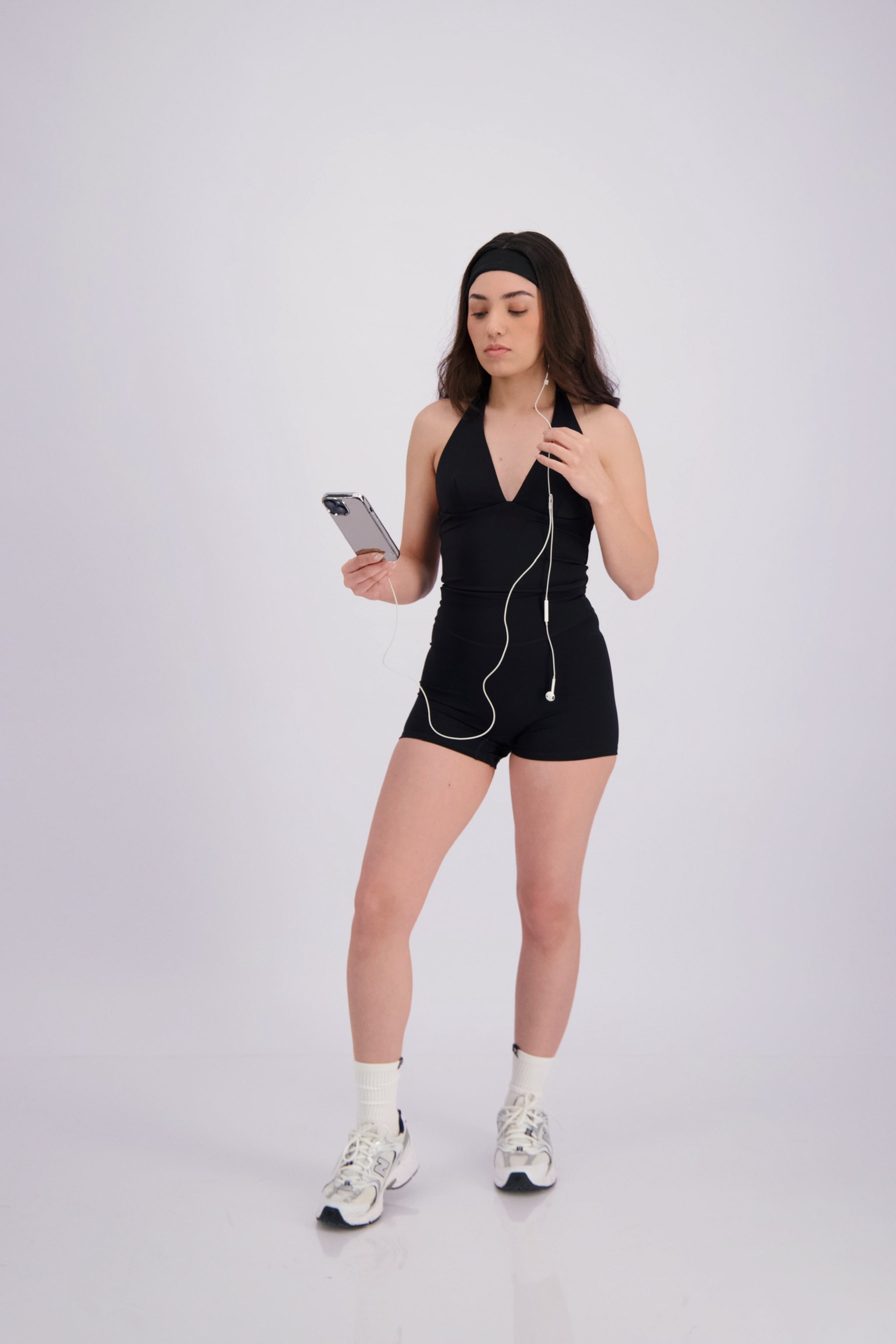 ESSENTIAL SHORT